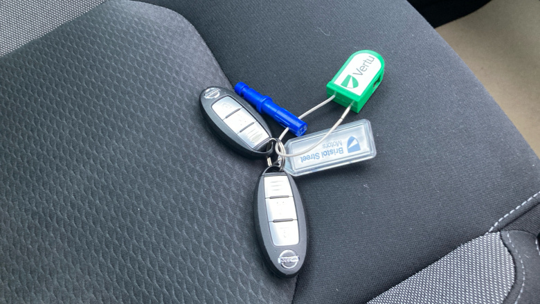 Nissan Qashqai 1.3 DiG-T N-Connecta 5dr Petrol Hatchback